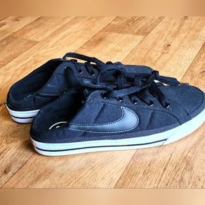 Women's Nike-Court Legacy Mule Sneakers - Size 7